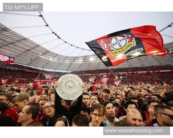 欧联杯惊心动魄阿森纳逆转尤文图斯红牌事件引发全场热议