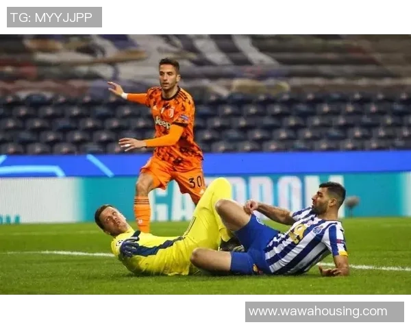 英超激战：多特蒙德逆转热刺红牌事件引发全场热议与战术分析