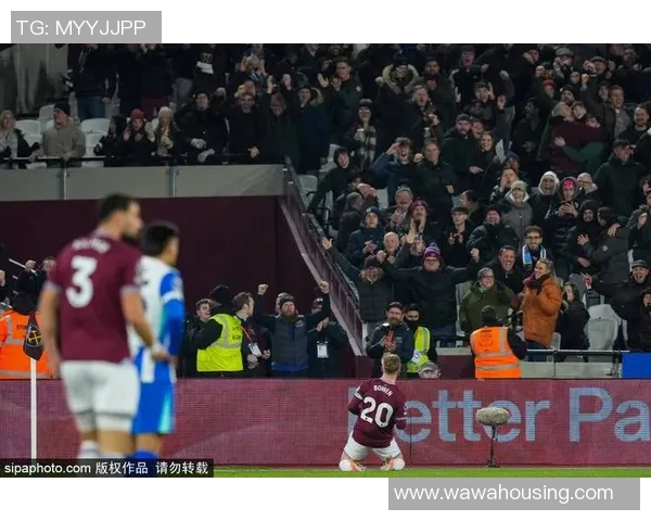 国王杯惊天冷门里昂狂胜热刺五球引发全场震撼