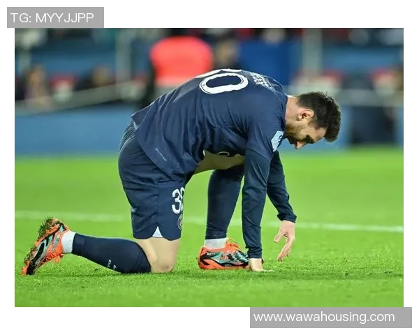 巴黎圣日耳曼大胜里昂红牌事件引发全场热议与争议分析 巴黎圣日耳曼大胜里昂红牌事件引发全场热议与争议分析