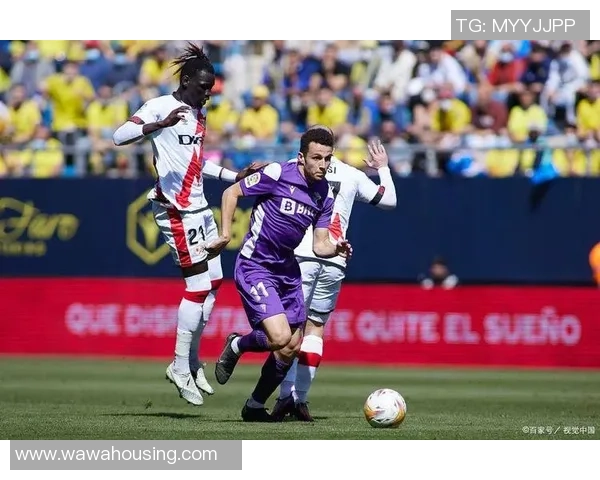 意甲激战那不勒斯与莱比锡0比0红牌争议引发全场热议