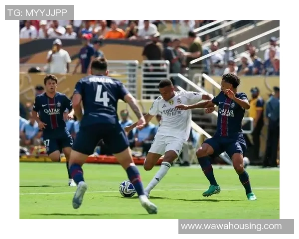 德甲激情对决曼联狂胜皇马五球大捷引发全场沸腾