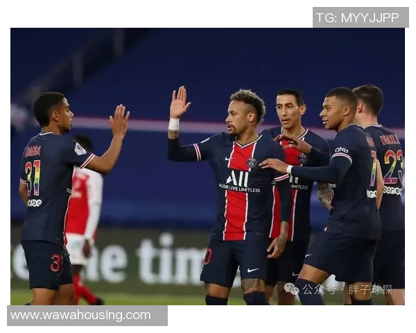 英超激战巴黎圣日耳曼险胜莱比锡神扑瞬间点燃全场激情