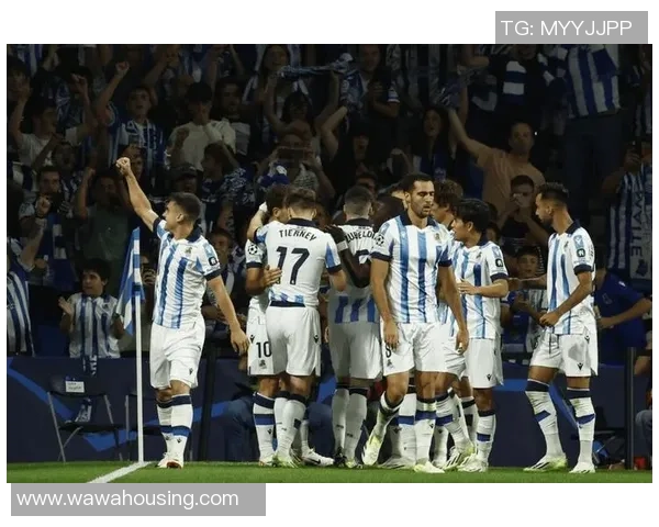 国米在足总杯决赛中大胜曼联5-1补时进球点燃全场激情