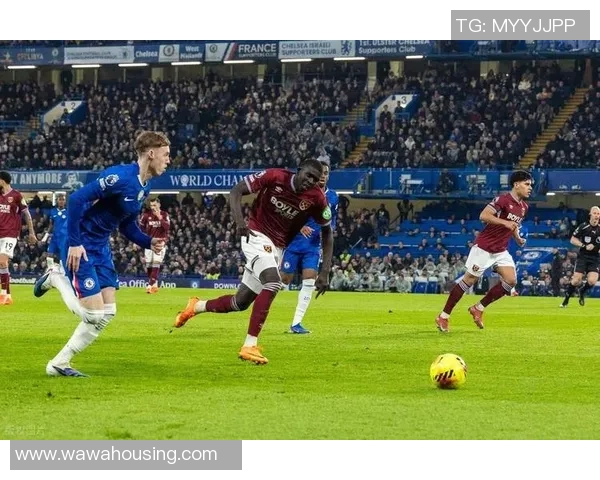 英超激战切尔西逆转利物浦争议判罚引发全场热议 英超激战切尔西逆转利物浦争议判罚引发全场热议