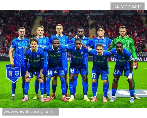 欧联杯精彩对决曼联逆转那不勒斯全场沸腾瞬间回顾与分析